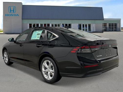 2025 Honda Accord LX 1.5T