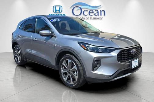 Iconic Silver Metallic 2024 Ford Escape Platinum