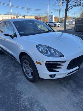 2018 Porsche Macan Base