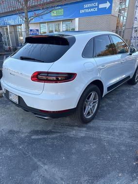 2018 Porsche Macan Base