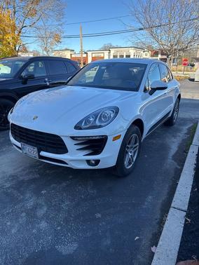 2018 Porsche Macan Base
