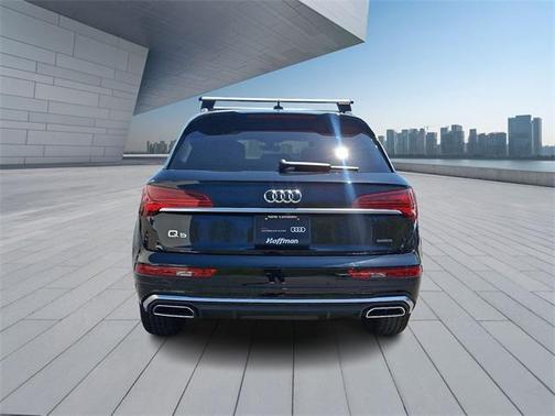 2022 Audi Q5 45 S line Premium
