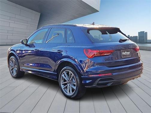2025 Audi Q3 Premium 45 TFSI S line quattro Tiptronic
