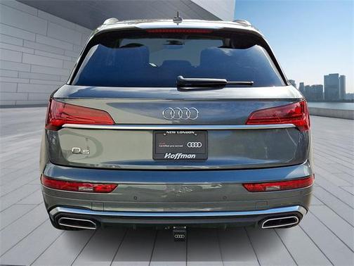 2023 Audi Q5 45 S line Premium Plus