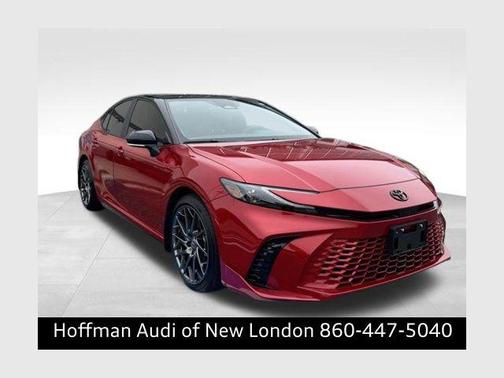 Supersonic Red/Midnight Black Metallic 2025 Toyota Camry XSE