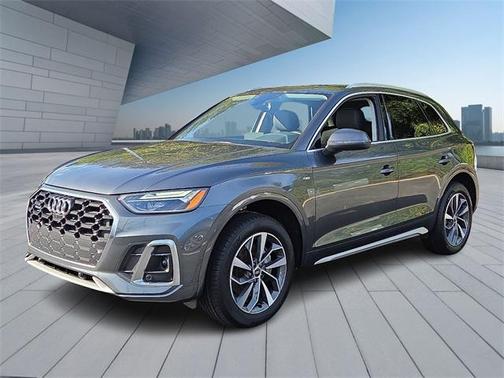 2023 Audi Q5 45 S line Premium Plus