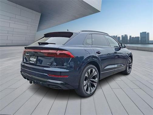 2025 Audi Q8 55 Premium Plus
