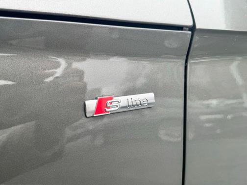 Chronos Gray Metallic 2023 Audi Q5 45 S line Premium