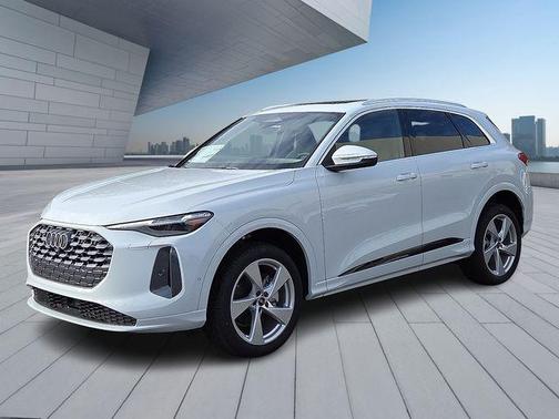 2025 Audi Q5 Premium Plus TFSI quattro S tronic