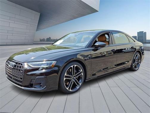 2025 Audi A8 L 55 TFSI quattro Tiptronic