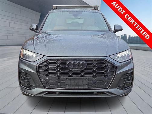 2023 Audi Q5 45 S line Premium Plus