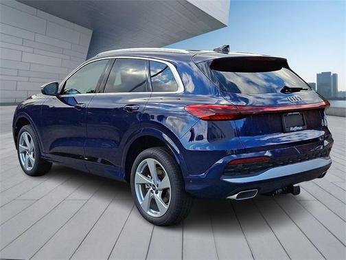 2025 Audi Q5 Premium Plus