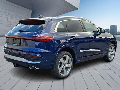 2025 Audi Q5 Premium Plus