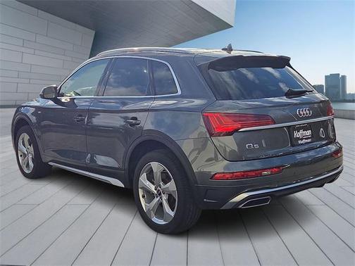2023 Audi Q5 45 S line Premium Plus