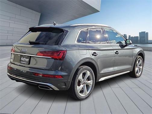 2023 Audi Q5 45 S line Premium Plus