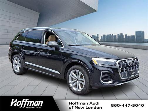 2025 Audi Q7 45 Premium Plus