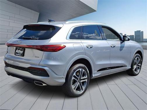 2025 Audi Q5 Premium Plus