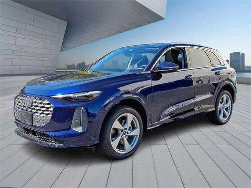 2025 Audi Q5 Premium Plus