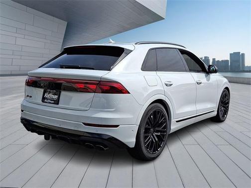 2026 Audi SQ8 4.0T Prestige