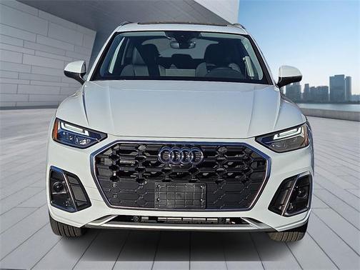 2025 Audi Q5 45 S line Premium Plus