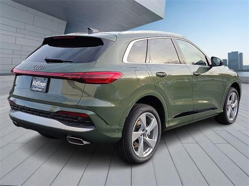 2025 Audi Q5 Premium Plus TFSI quattro S tronic