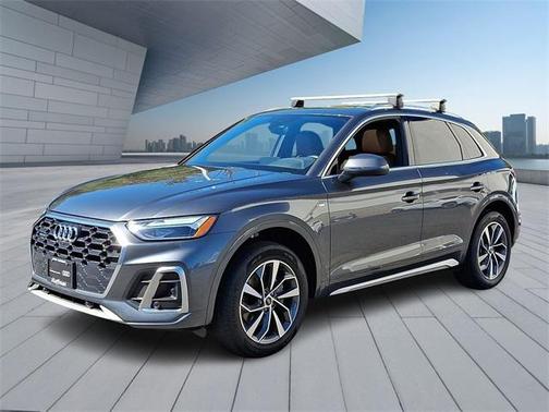 2023 Audi Q5 45 S line Premium Plus