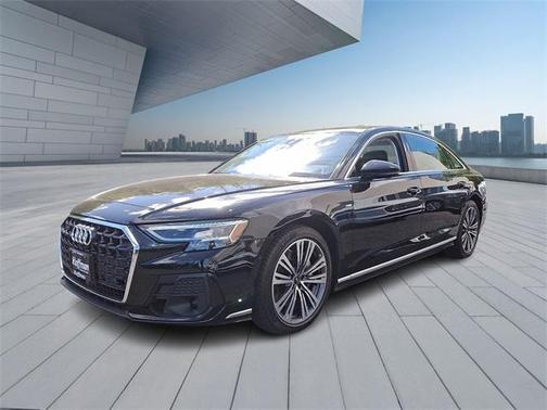 2022 Audi A8 L 55 TFSI quattro Tiptronic