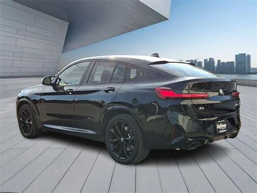 2025 BMW X4 M40i