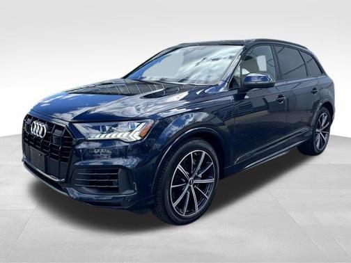 Waitomo Blue Metallic 2023 Audi Q7 55 Prestige