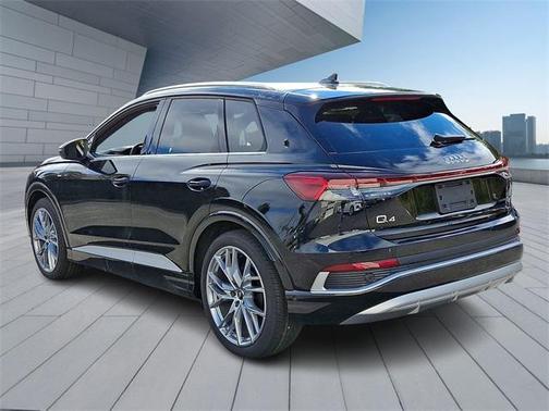 2026 Audi Q4 e-tron Premium Plus 55 quattro
