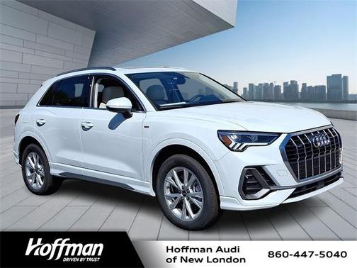 2025 Audi Q3 Premium 45 TFSI S line quattro Tiptronic