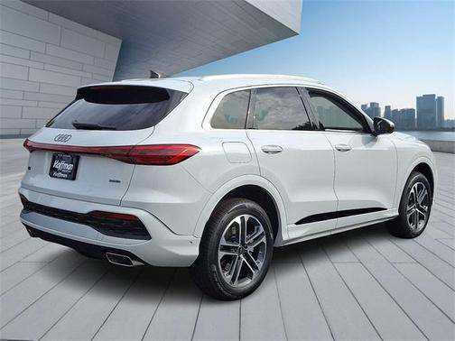 2025 Audi Q5 Premium Plus