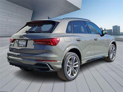 2025 Audi Q3 Premium 45 TFSI S line quattro Tiptronic