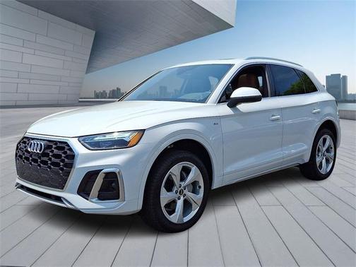 2025 Audi Q5 45 S line Premium Plus