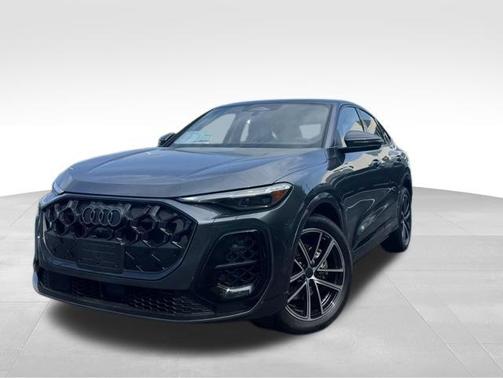 Daytona Gray Pearl Effect 2026 Audi Q5 Sportback Prestige TFSI quattro S tronic