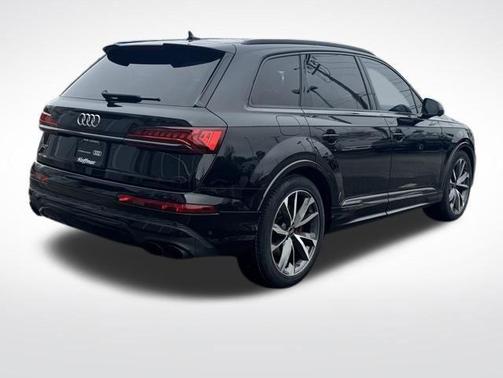 Mythos Black Metallic 2024 Audi SQ7 4.0T Prestige