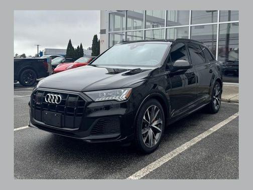 Mythos Black Metallic 2024 Audi SQ7 4.0T Prestige