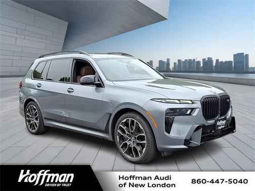 2023 BMW X7 M60i