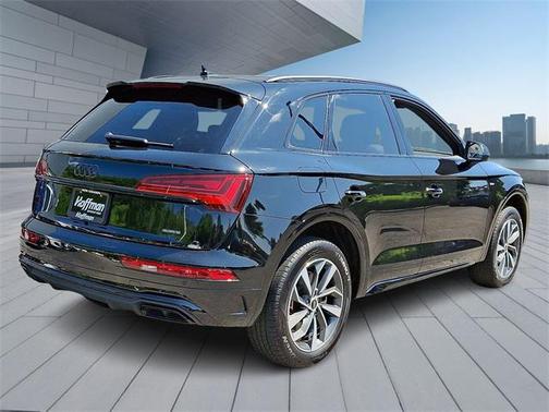 2024 Audi Q5 45 S line Premium