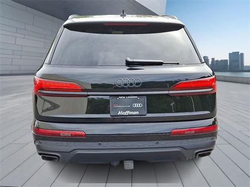 2025 Audi Q7 55 Premium Plus