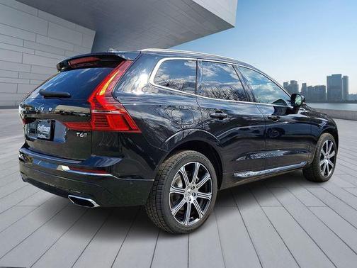 2021 Volvo XC60 T6 Inscription