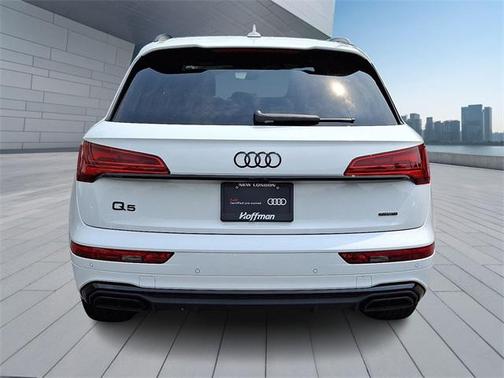 2024 Audi Q5 45 S line Premium