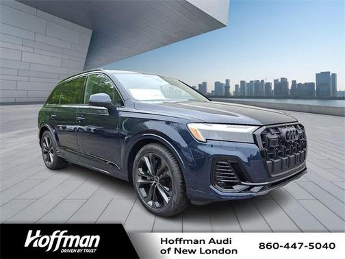 2025 Audi Q7 55 Premium Plus