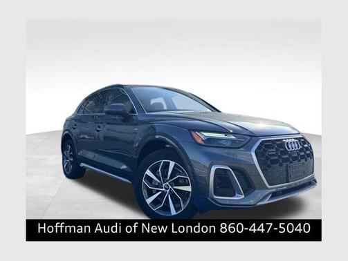 Daytona Gray Pearl Effect 2023 Audi Q5 45 S line Premium Plus