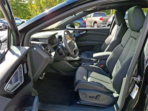 Mythos Black Metallic 2026 Audi Q4 e-tron Premium Plus 55 quattro