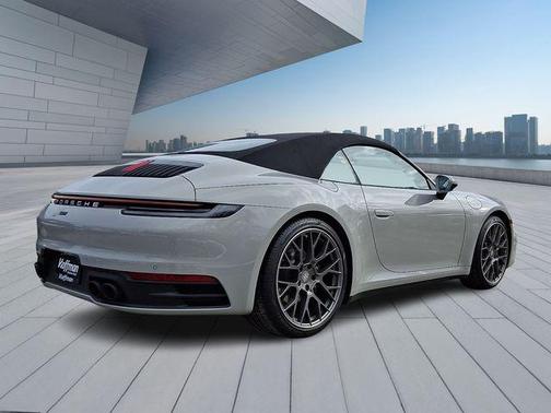 2021 Porsche 911 Carrera