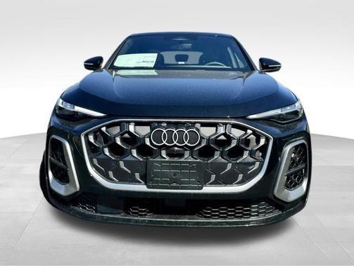 Mythos Black Metallic 2026 Audi Q5 Sportback Premium Plus TFSI quattro S tronic