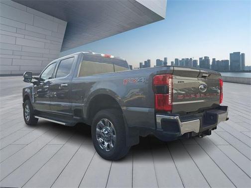 2023 Ford F-350 Lariat