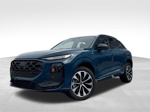 Malpelo Blue Metallic 2026 Audi Q3 TFSI quattro S tronic