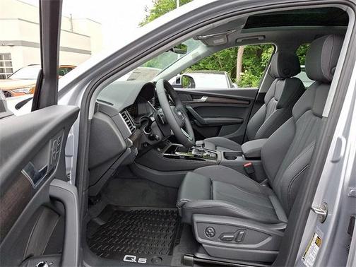 2025 Audi Q5 45 S line Premium Plus